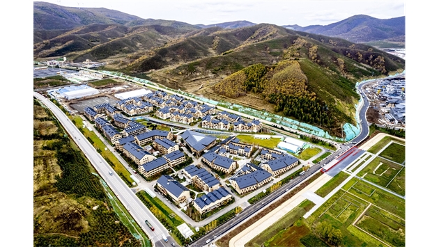 標(biāo)題：北京2022年冬奧會(huì)和冬殘奧會(huì)張家口賽區(qū)奧運(yùn)村
瀏覽次數(shù)：1431
發(fā)表時(shí)間：2023-11-07